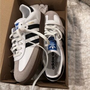 Adidas Sambas